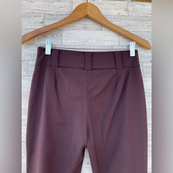 Dolce & Gabbana
Virgin wool 2 piece pant suit size 28/42 usa 6 - Picture 17 of 17